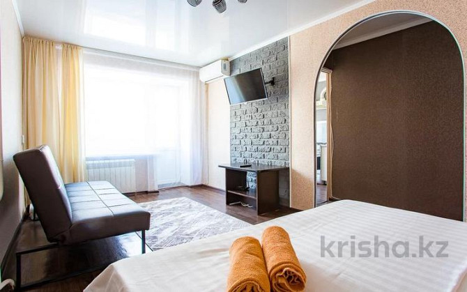 1-комнатная квартира, 45 м², 2/3 этаж посуточно, Алтынсарина 110 Костанай - изображение 5