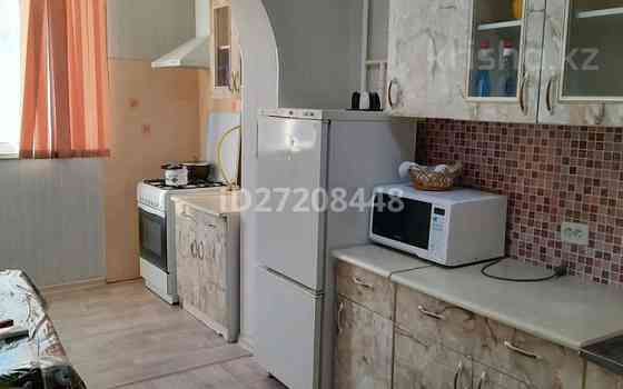 2-комнатная квартира, 56 м², 2/5 этаж посуточно, 12-й мкр 67 Aqtau