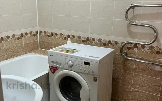2-комнатная квартира, 52 м², 2/5 этаж посуточно, Казыбек би 143 Taraz - photo 7