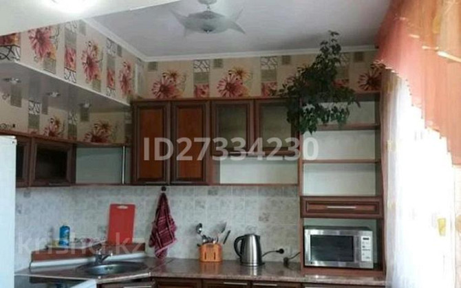 2-комнатная квартира, 56 м², 1/5 этаж посуточно, Байтурсынова 46 — Утепбаева 50 Семей - изображение 1