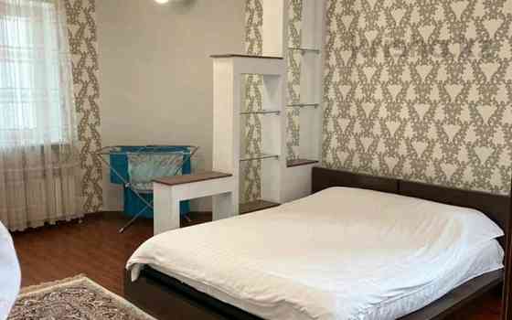 3-комнатная квартира, 140 м², 7/18 этаж посуточно, Курмангазы — Курмангазы-Муканова Алматы