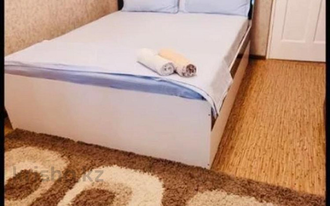 2-комнатная квартира, 60 м², 2/5 этаж посуточно, Казыбек би 115 Тараз - изображение 2