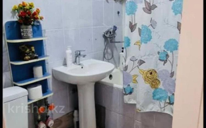 2-комнатная квартира, 60 м², 2/5 этаж посуточно, Казыбек би 115 Тараз - изображение 4