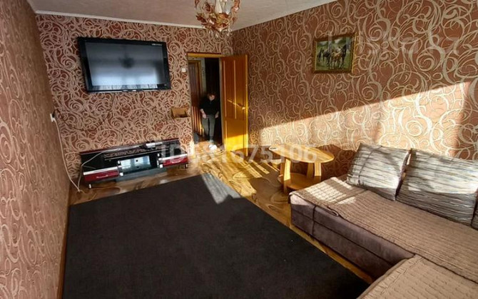 2-комнатная квартира, 45 м², 2/5 этаж посуточно, мкр Новый Город, Ержанова 3 — 45 квартал Караганда - изображение 2