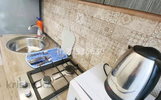 1-комнатная квартира, 33 м², 1/5 этаж посуточно, проспект Бухар Жырау — Нуркена Абдирова Karagandy - photo 7
