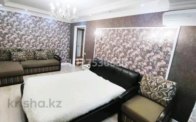 1-комнатная квартира, 33 м², 1/5 этаж посуточно, проспект Бухар Жырау — Нуркена Абдирова Karagandy - photo 6