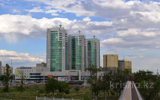 3-комнатная квартира, 140 м², 25/25 этаж посуточно, мкр 11 112а — Маметова Актобе - изображение 1
