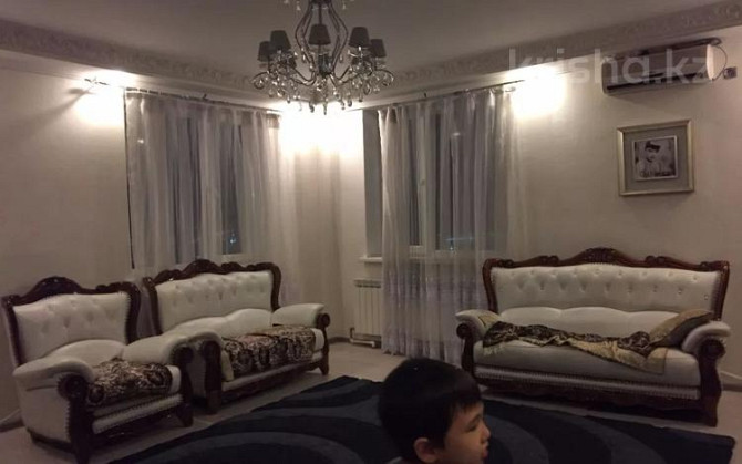 3-комнатная квартира, 140 м², 25/25 этаж посуточно, мкр 11 112а — Маметова Актобе - изображение 4