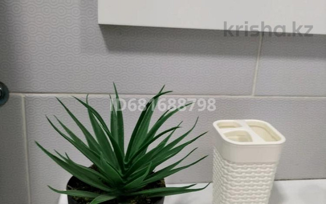 1-комнатная квартира, 53 м², 7/9 этаж посуточно, Камзина 41/3 — Батырмолл Павлодар - изображение 6