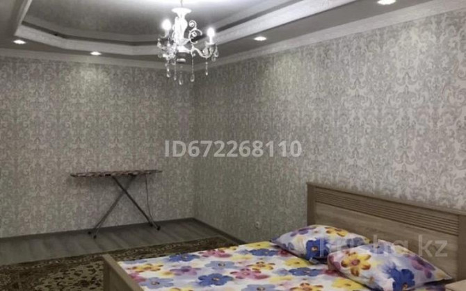 2-комнатная квартира, 68 м², 9/10 этаж помесячно, мкр Нурсая 15 Атырау - изображение 2