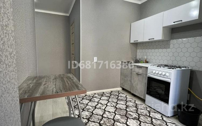 1-комнатная квартира, 37 м², 1/6 этаж посуточно, Акотау 20 — Находится в центре города,район 8ой шко Oral - photo 2
