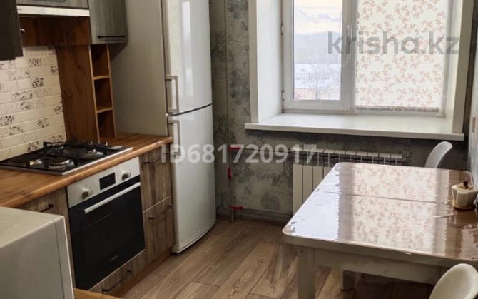 2-комнатная квартира, 45 м², 6/9 этаж посуточно, Пушкина 100 Семей - изображение 6