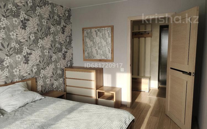 2-комнатная квартира, 45 м², 6/9 этаж посуточно, Пушкина 100 Семей - изображение 3