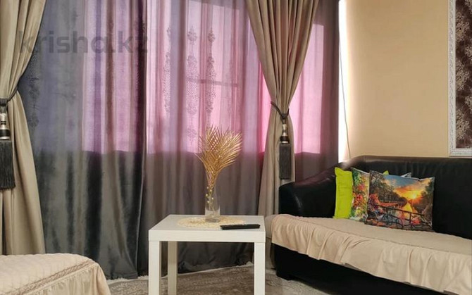 2-комнатная квартира, 50 м², 3/9 этаж посуточно, Лермонтова 44 — Астана Павлодар - изображение 7