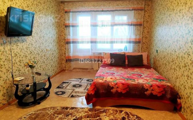 1-комнатная квартира, 32 м², 4/5 этаж посуточно, Текстильщиков 3 — Бульвар молодежи, школа 3, дворец Костанай - изображение 1