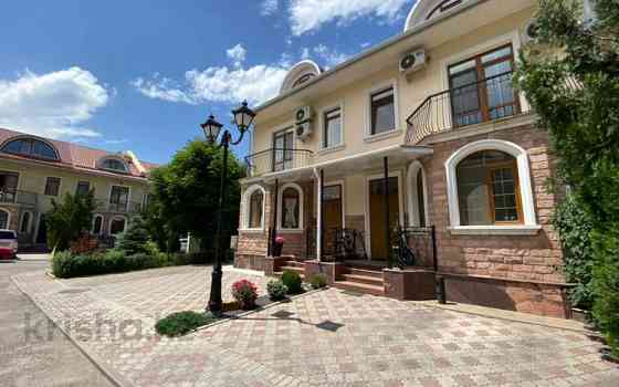 6-комнатный дом помесячно, 300 м², 2 сот., Рауан 19/9 Алматы