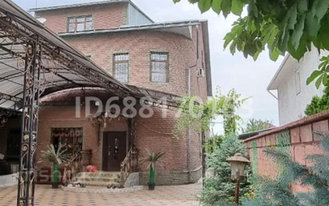 15-комнатный дом помесячно, 1280 м², мкр Заря Востока, Бердигулова 242 Almaty - photo 1