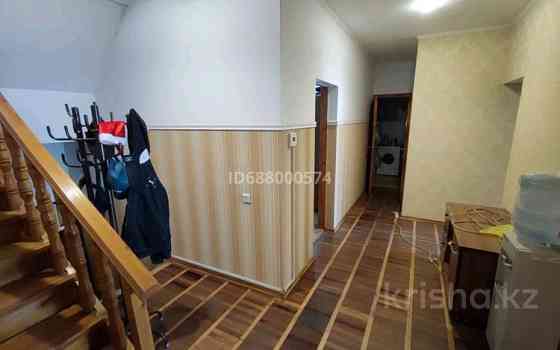 6-комнатный дом помесячно, 310 м², 10 сот., мкр Алмас Алматы