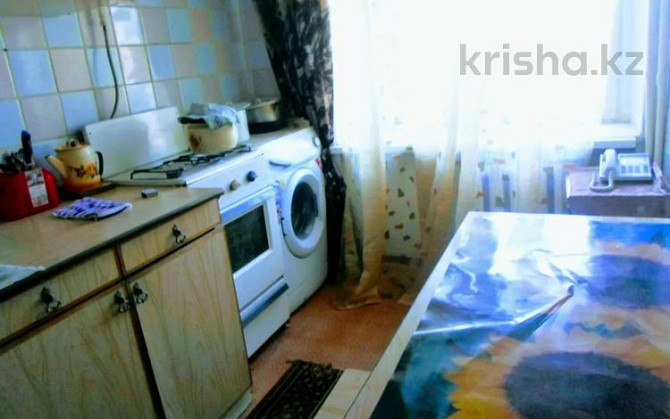 1-комнатная квартира, 40 м², 1/5 этаж посуточно, проспект Достык 209 — проспект Евразия Уральск - изображение 3