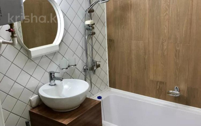 1-комнатная квартира, 31 м², 2/5 этаж посуточно, Лермонтова 53 — Академика Сатпаева Павлодар - изображение 4