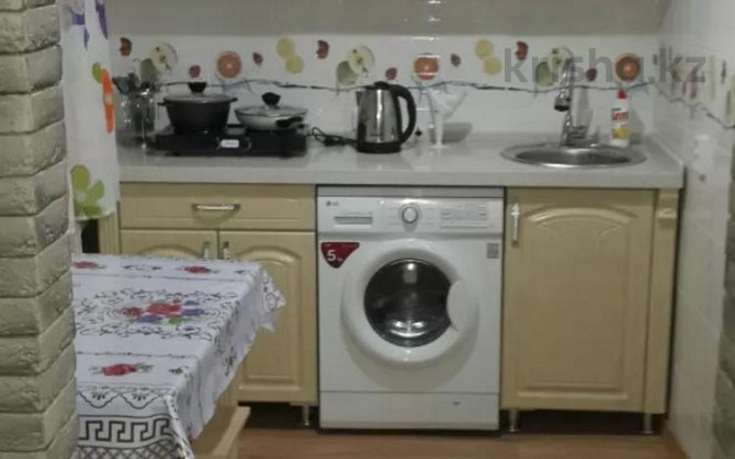 1-комнатная квартира, 32 м², 1/5 этаж посуточно, Ауэзова Semey - photo 4