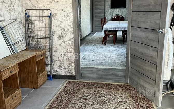 3-комнатная квартира, 80 м², 1/1 этаж посуточно, Карахан — Толе би Тараз - изображение 6