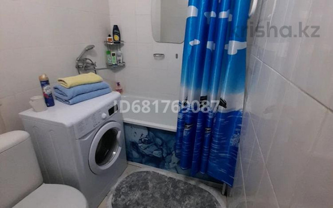 1-комнатная квартира, 42 м², 3/5 этаж посуточно, Астана 4 — Дворец спорта Усть-Каменогорск - изображение 3
