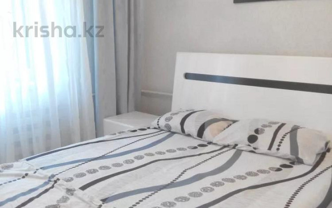 2-комнатная квартира, 60 м², 1 этаж посуточно, 4микрорайон 31 Уральск - изображение 1