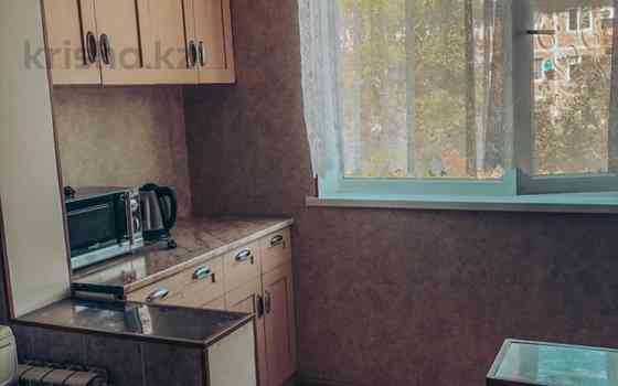 2-комнатная квартира, 50 м², 3/5 этаж посуточно, Чокана Валиханова Шымкент