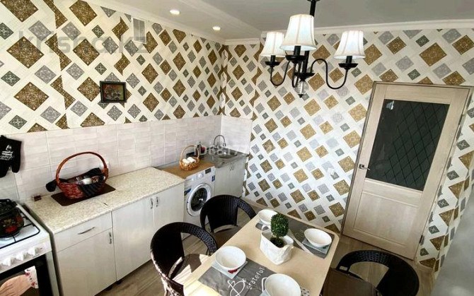 1-комнатная квартира, 65 м², 6/7 этаж посуточно, мкр. Батыс-2 201 Актобе - изображение 6