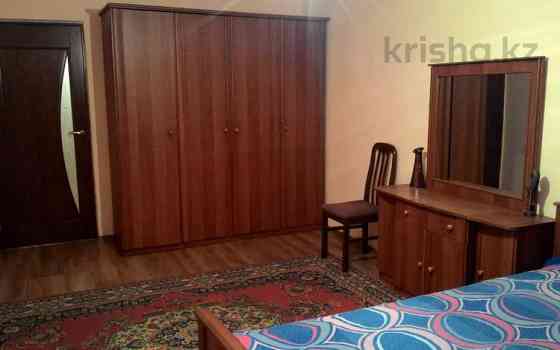 2-комнатная квартира, 65 м², 1/5 этаж посуточно, Иляева 2 Шымкент