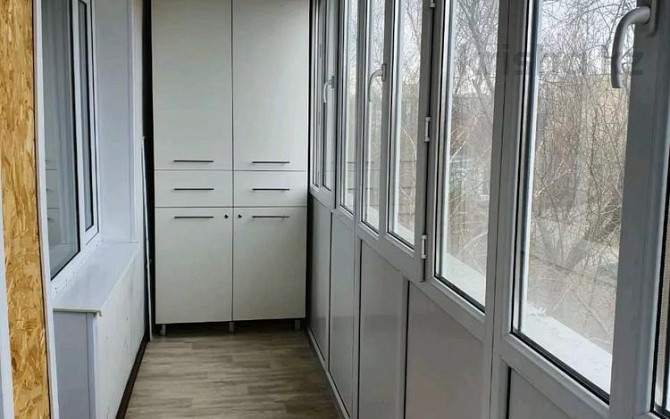 1-комнатная квартира, 35 м², 5/9 этаж посуточно, Муканова 18 — Университетская Караганда - изображение 1