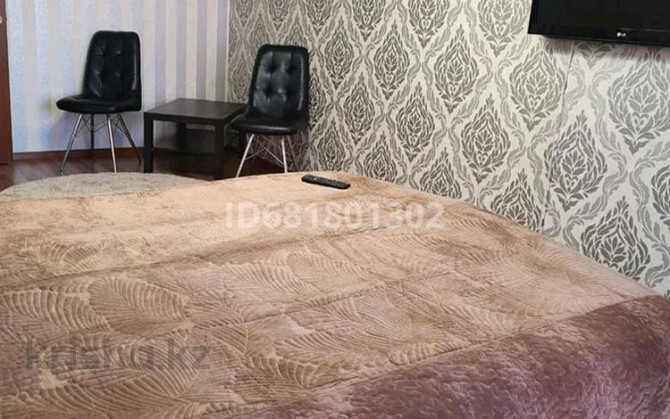 1-комнатная квартира, 48 м², 3/5 этаж посуточно, Наримановская Костанай - изображение 1