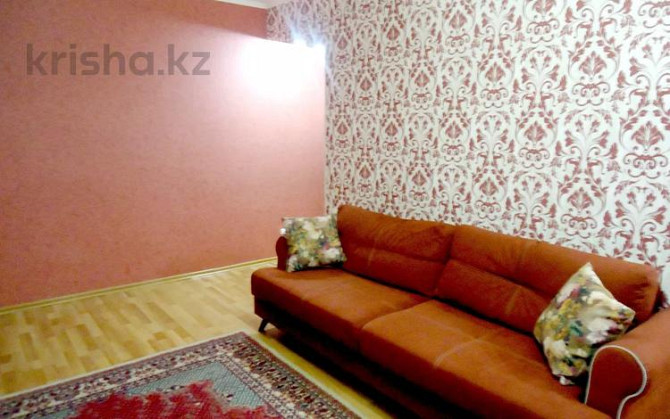 2-комнатная квартира, 65 м², 2/5 этаж посуточно, Ауэзова 38 — Байтурсынова Семей - изображение 2