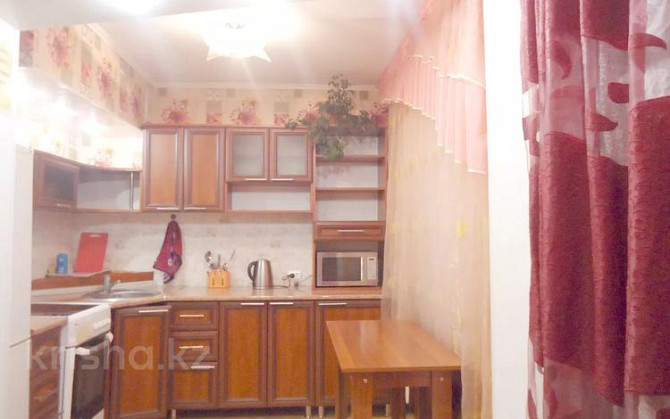 2-комнатная квартира, 65 м², 2/5 этаж посуточно, Ауэзова 38 — Байтурсынова Семей - изображение 5