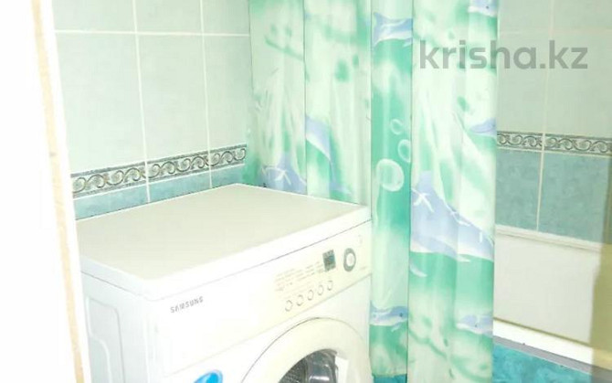 2-комнатная квартира, 65 м², 2/5 этаж посуточно, Ауэзова 38 — Байтурсынова Семей - изображение 8