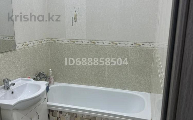 2-комнатная квартира, 49 м², 4/5 этаж помесячно, Жунисова 179 Oral - photo 4