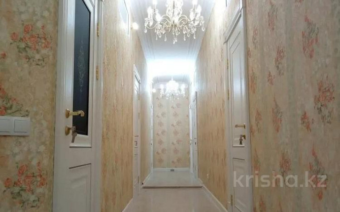 1-комнатная квартира, 70 м², 2 этаж посуточно, Кенесары 8 — Сарыарка Астана - изображение 1