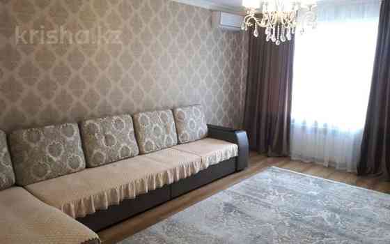 2-комнатная квартира, 80 м², 5/16 этаж посуточно, Просп. Республики 42 — Республики,Сарыарка Караганда