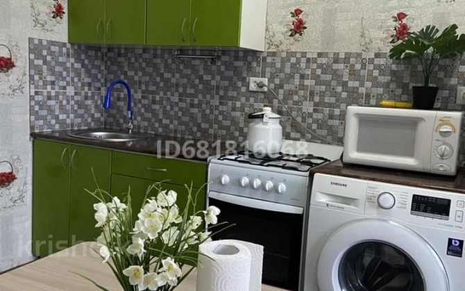 1-комнатная квартира, 50 м², 4/5 этаж посуточно, мкр. Батыс-2, Санкибай батыра 38в Актобе - изображение 4