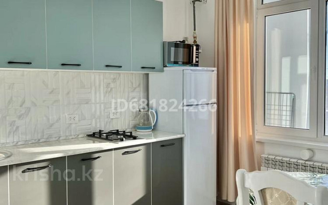 2-комнатная квартира, 56 м², 2/9 этаж посуточно, мкр Нурсая, Абылхаир хана 63 Atyrau - photo 5