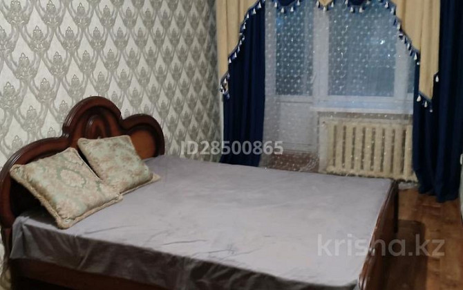 2-комнатная квартира, 45 м², 4/4 этаж посуточно, Рыскулбекова Уральск - изображение 1