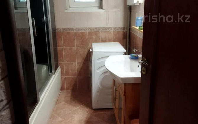 3-комнатная квартира, 85 м², 2/5 этаж помесячно, Кунаева 11 А - Пазылбекова Шымкент - изображение 2