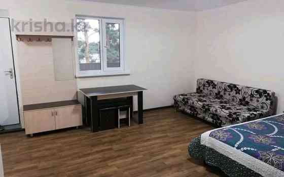1-комнатный дом посуточно, 50 м², 10 сот., Акжайык 18 — Гостиница Айнаколь, теннисный корт 