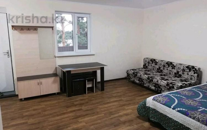 1-комнатный дом посуточно, 50 м², 10 сот., Акжайык 18 — Гостиница Айнаколь, теннисный корт  - photo 6