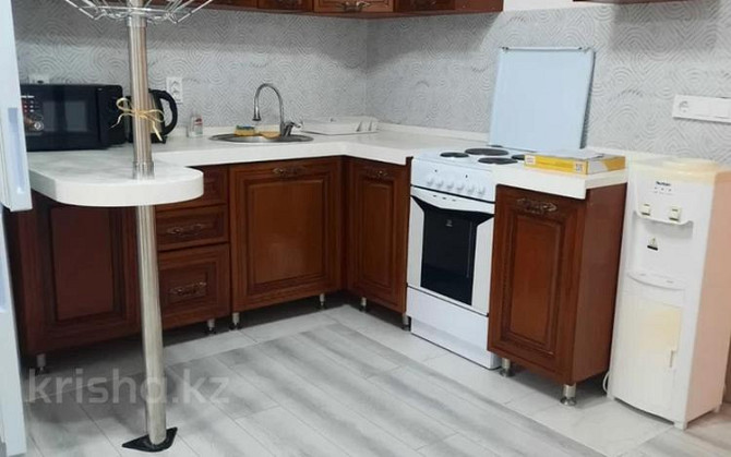 2-комнатная квартира, 61 м², 9/10 этаж помесячно, Бокехана 15/1 Астана - изображение 5