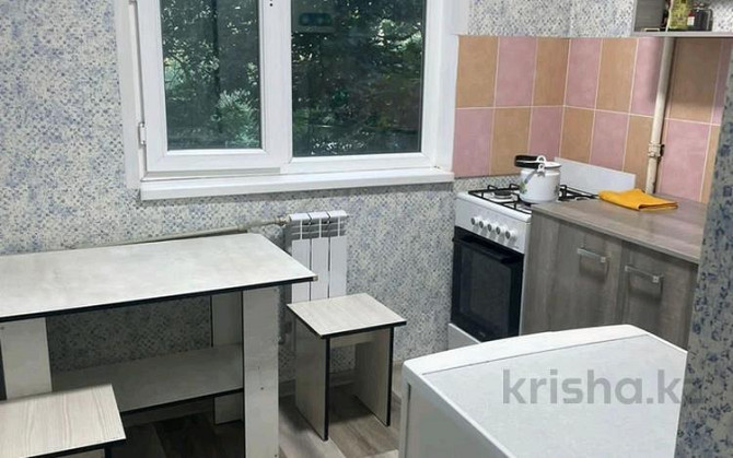 1-комнатная квартира, 40 м², 3/5 этаж посуточно, Бейбытшылык 4а Шымкент - изображение 5