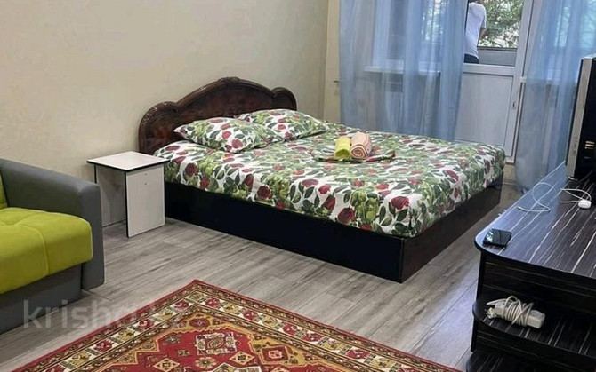 1-комнатная квартира, 40 м², 3/5 этаж посуточно, Бейбытшылык 4а Шымкент - изображение 2