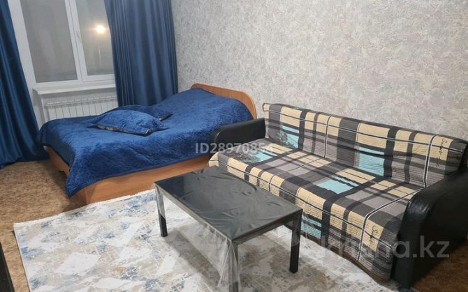 1-комнатная квартира, 32 м², 2/4 этаж посуточно, Толе би — Айтиева Taraz - photo 1