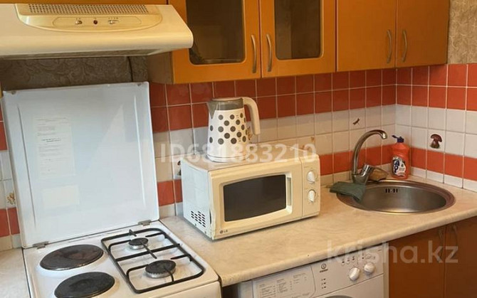 1-комнатная квартира, 35 м², 3/5 этаж посуточно, Жумабаева 101 — Букетова Петропавловск - изображение 1